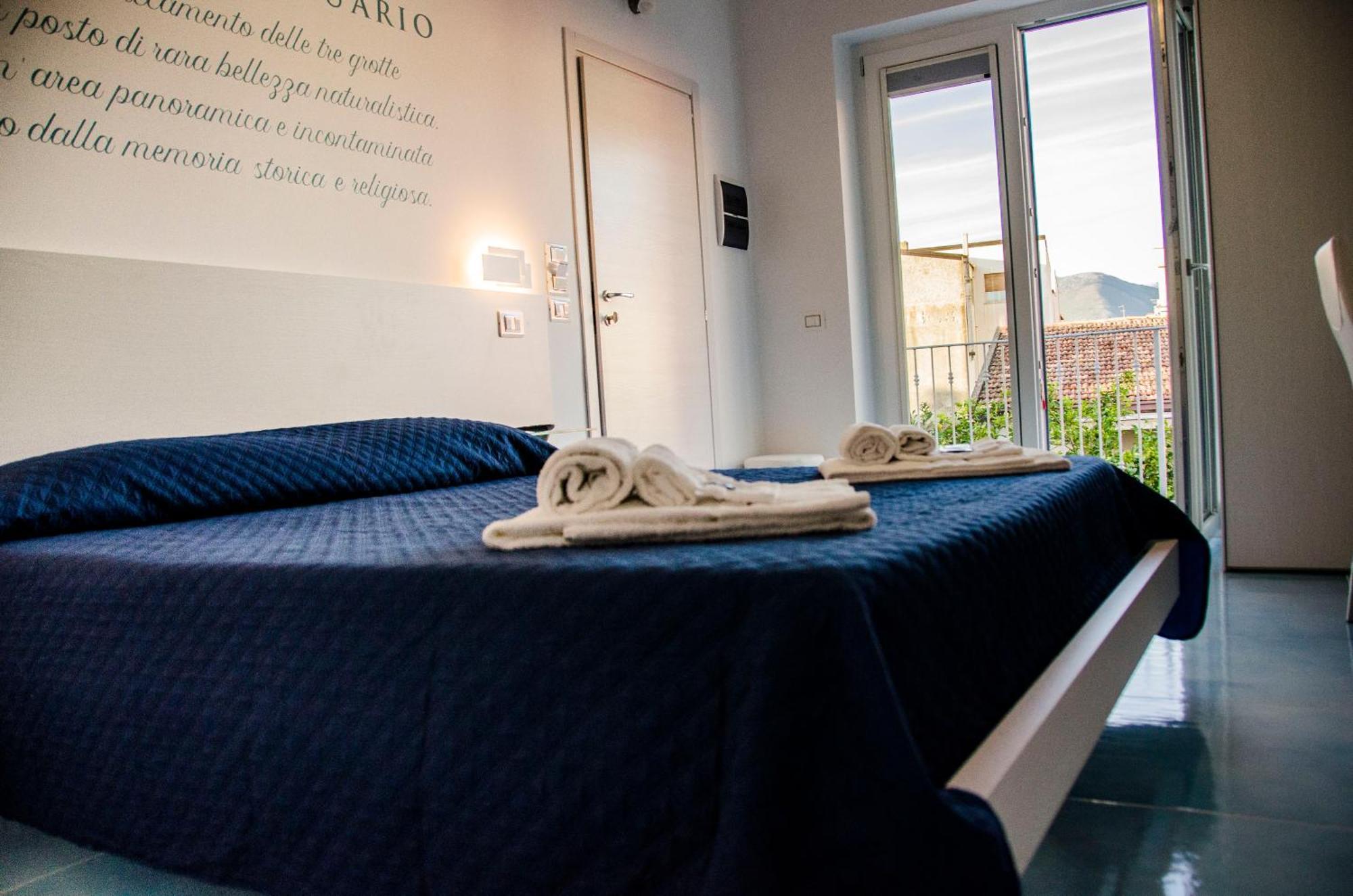 プラーイア・ア・マーレ Praja Vecchia Bed & Breakfast エクステリア 写真